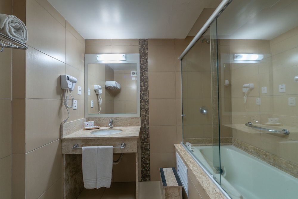 Economy Double Room thumbnail 6