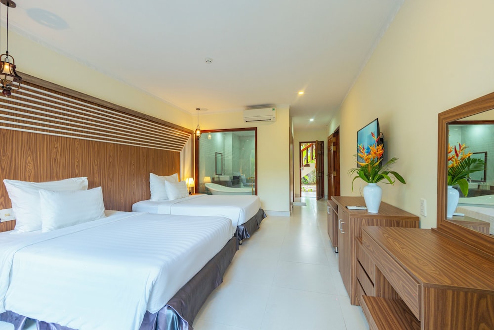 Deluxe Twin Room, Balcony, Garden View