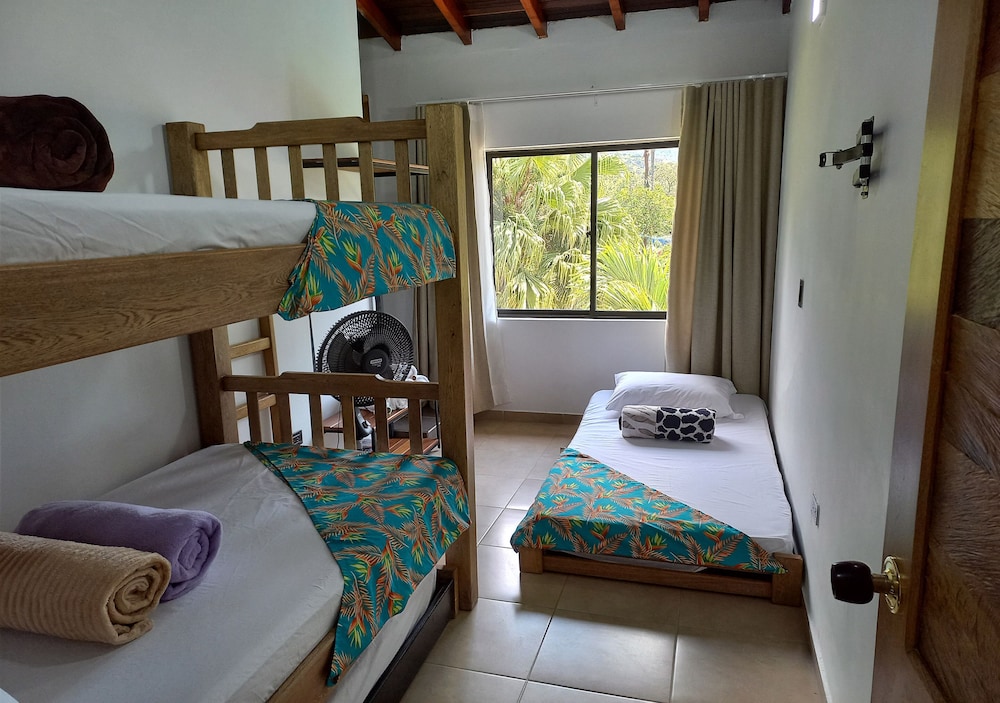 Standard Triple Room photo 2