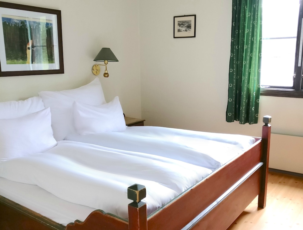 Economy Double Room photo 3
