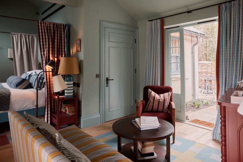 Deluxe Room (The Village)