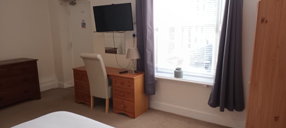 Standard Double Room - Photo 8