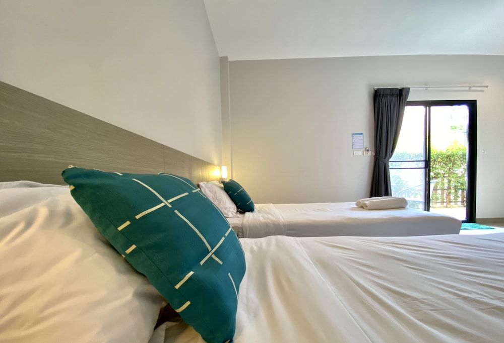 Comfort Twin Room, 2 Twin Beds photo 3