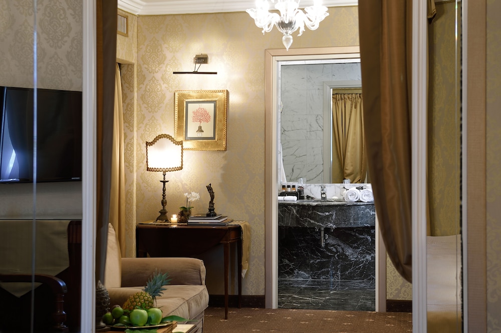 Junior Studio Suite, Garden View
