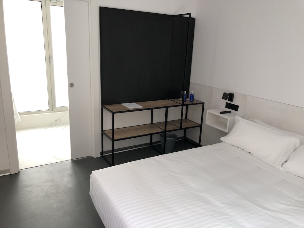 Deluxe Double Room, Garden View photo 3