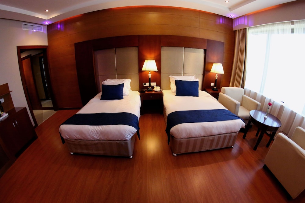 Superior Twin Room - Photo 1