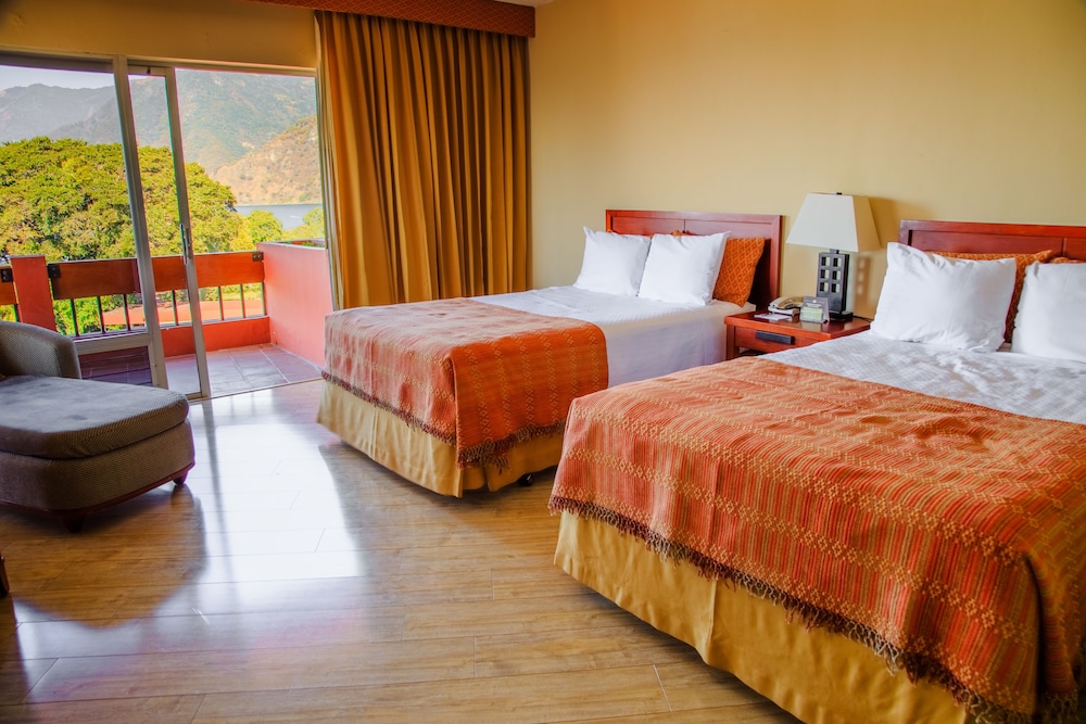 Lake View Deluxe Room - Photo 3