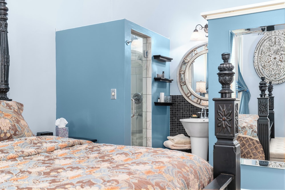 Blue Room Suite photo 3
