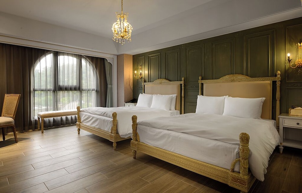 Family Quadruple Room, 2 Double Beds, Non Smoking, Courtyard View photo 1