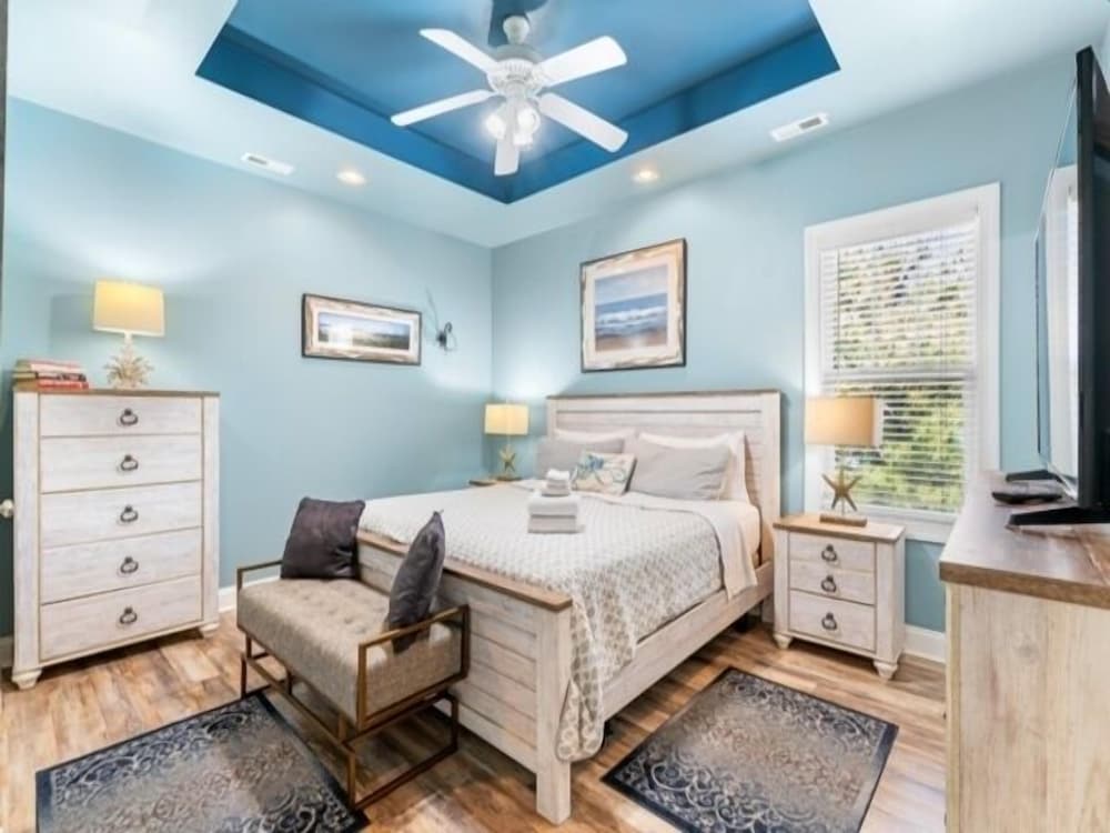 House, 5 Bedrooms photo 2