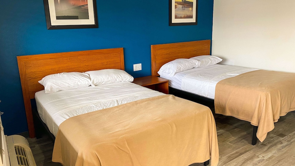 Room, 2 Double Beds, Non Smoking, Refrigerator (Double Full Nonsmoking) photo 1
