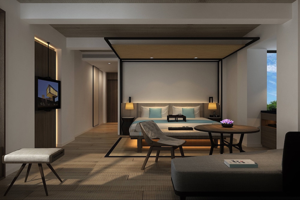 Deluxe Room, 1 King Bed