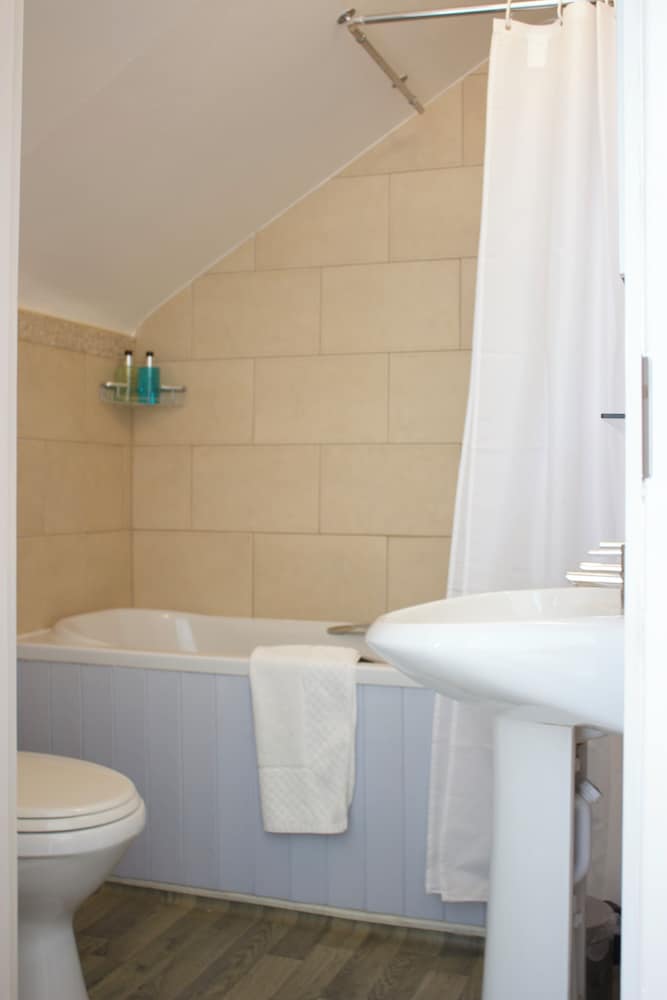 Standard Double Room - Photo 2