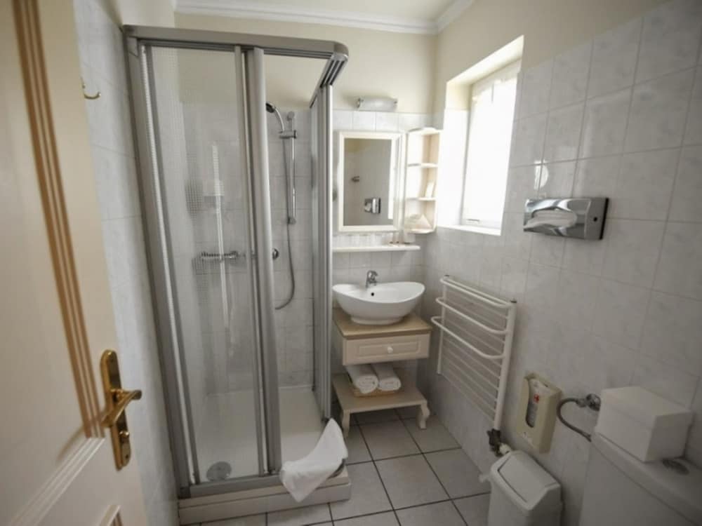 Basic Double Room - Photo 5