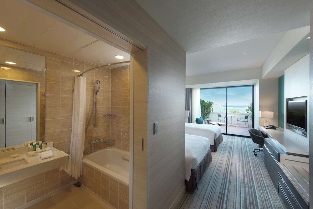 Twin Room, Accessible (Roll-in Shower) photo 3