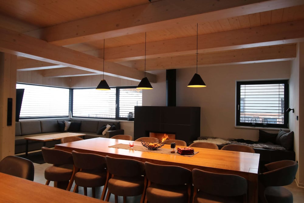 Villa photo 2