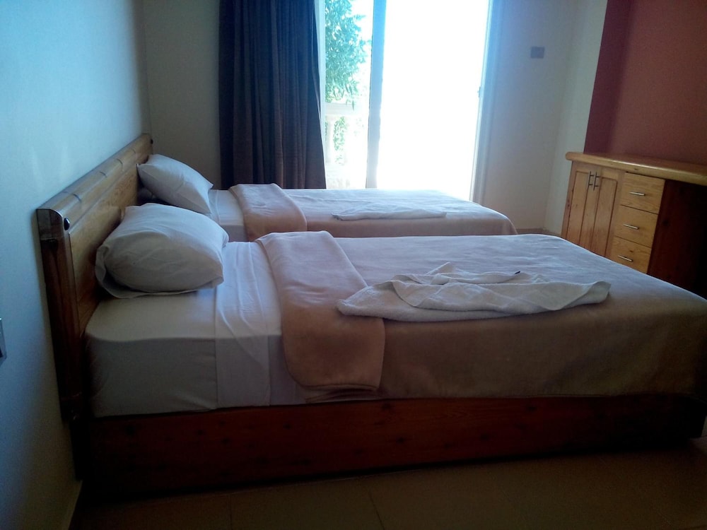 Standard Double Room, 1 King Bed, Smoking, Sea View