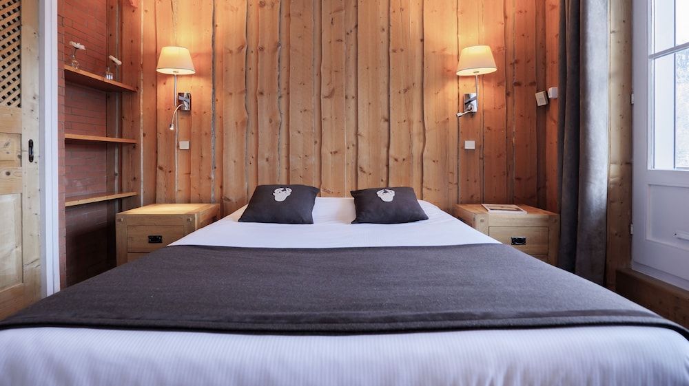 Superior Double Room (Mont Blanc) - Photo 5