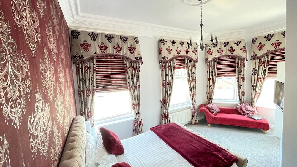 Double Room, Ensuite (Marine View) - Photo 1