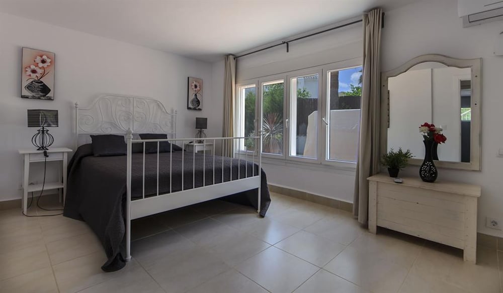 Andrago in Teulada With 6 Bedrooms and 5 Bathrooms, 사진 20