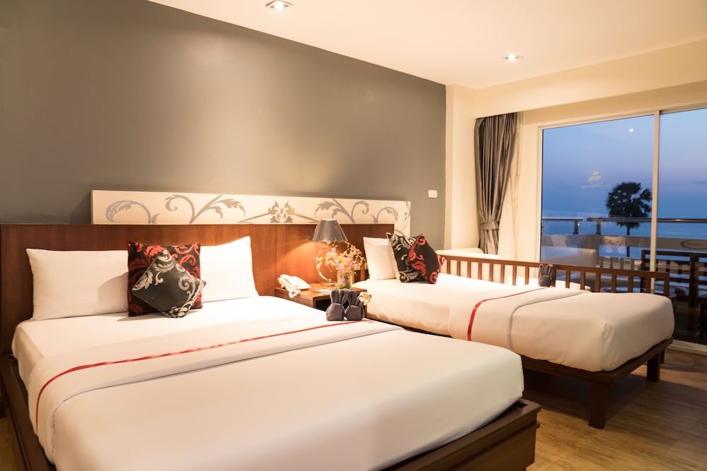 Deluxe Triple Room, 1 Bedroom, Sea View