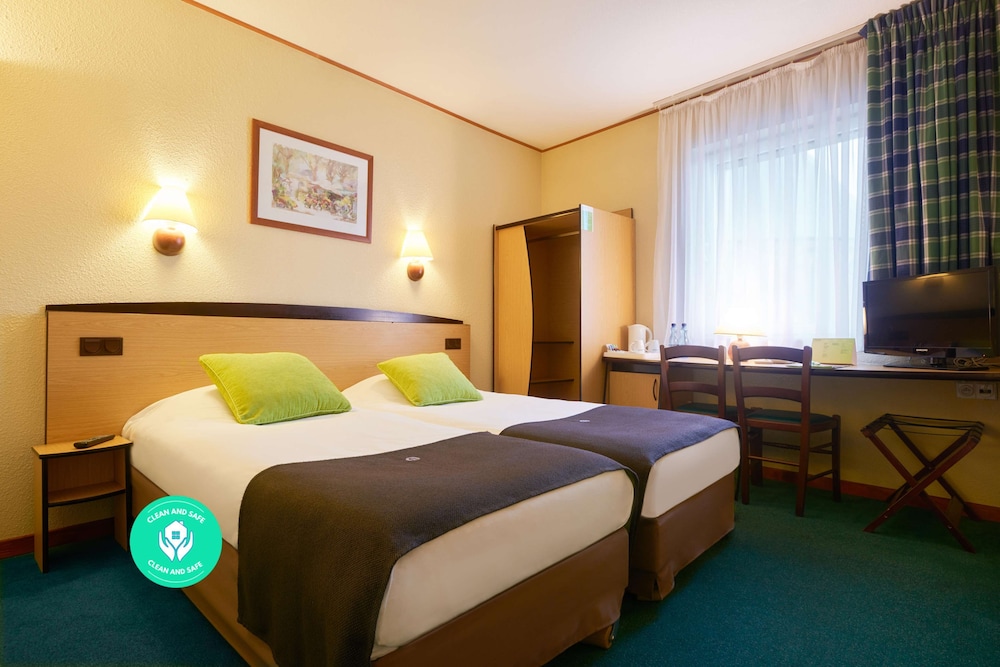 Standard Room, 2 Twin Beds photo 1
