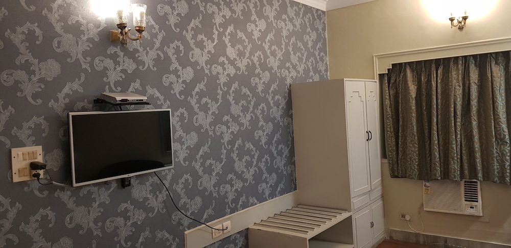 Room - Photo 5