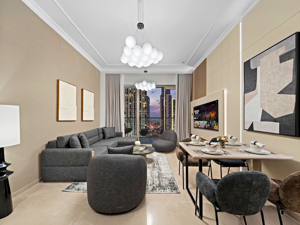 Luxury Apartment, 1 Bedroom, Private Pool, City View photo 1