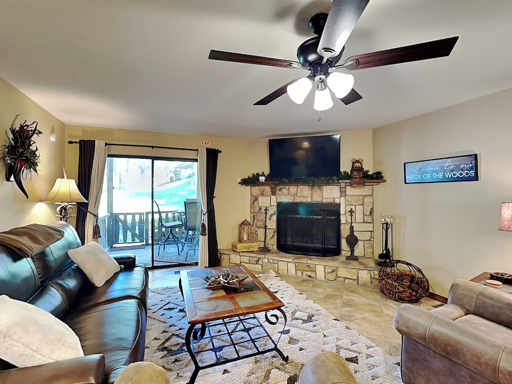 Condo (2 Bedrooms)