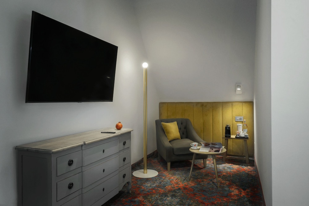 Classic Apartment - Photo 5
