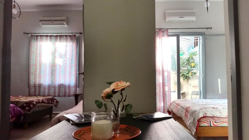 Apartment, Balcony (Near Metro #1)