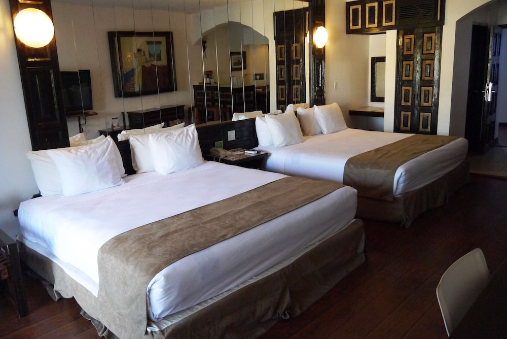 Standard Room, Multiple Beds, Non Smoking, Refrigerator