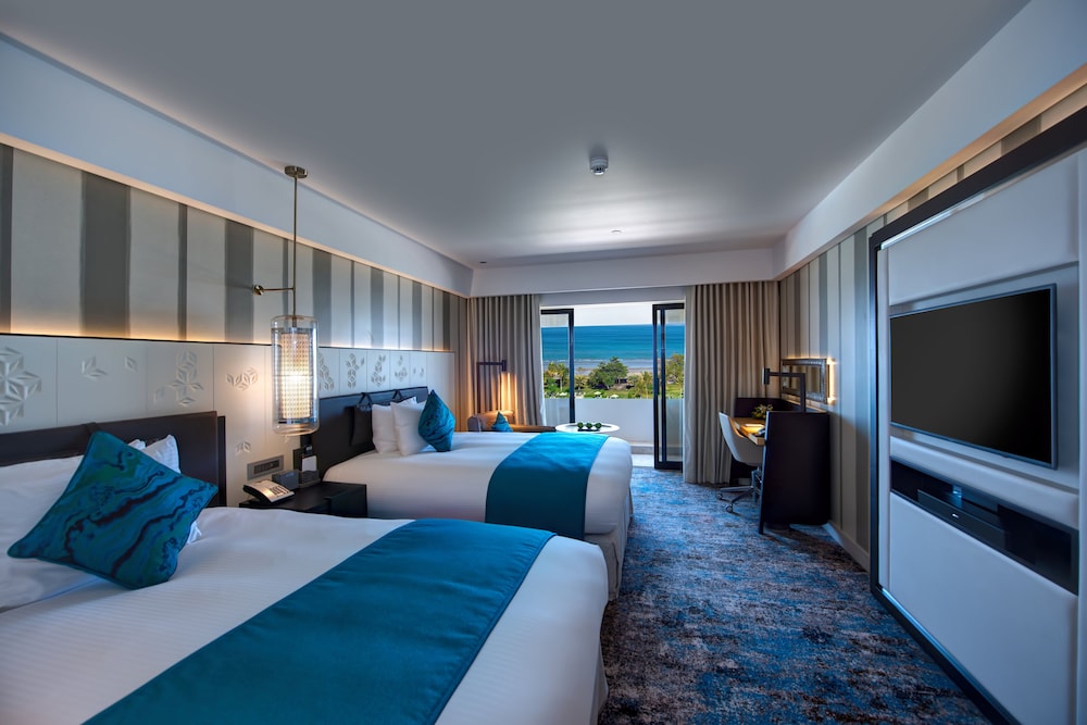 Room, 2 Queen Beds, Balcony, Sea View - Photo 8