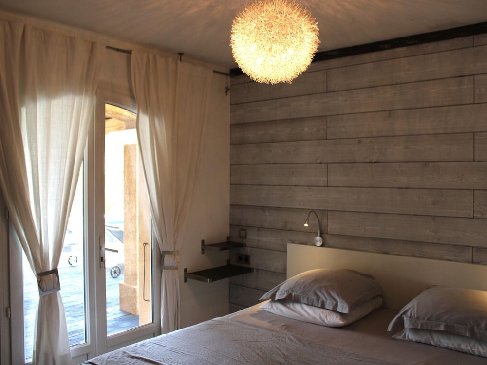 House photo 2