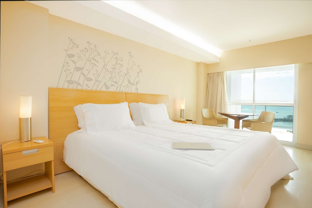 Superior Room, 1 King Bed, Balcony, Ocean View - Photo 6