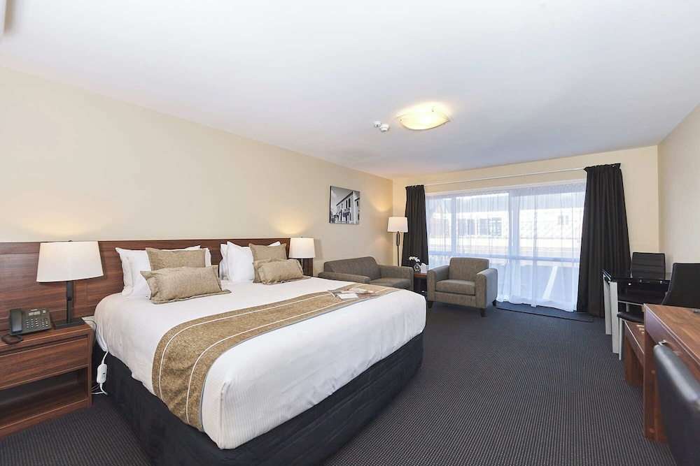 Premium Double Room, 1 King Bed, Hot Tub, Ground Floor