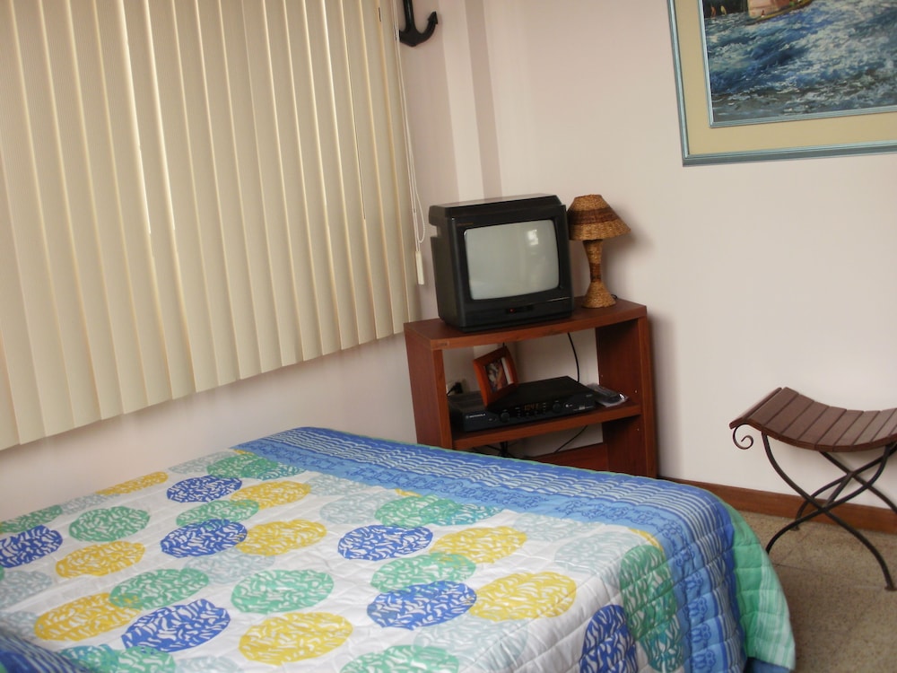 Standard Triple Room, 1 Double Bed With Sofa Bed, Private Bathroom, Ground Floor photo 2