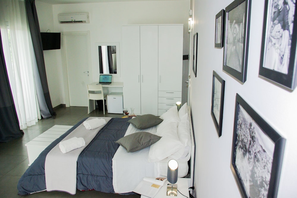 Room (Nero d'Avola) photo 3