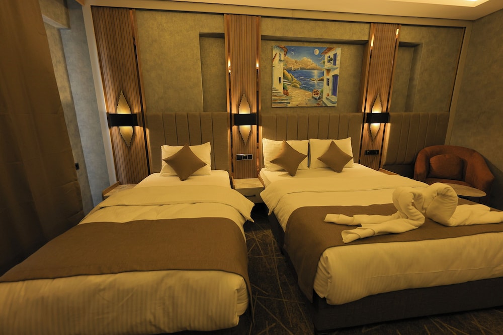 Deluxe Twin Room, Balcony, City View