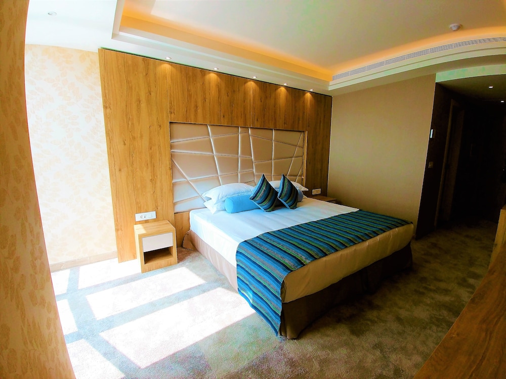Basic Single Room, Ocean View photo 1