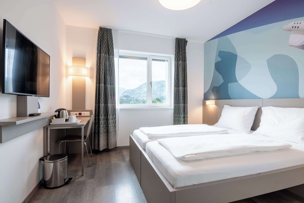 Standard Room, 1 Double Bed (Converts to 2 Twin Beds) - Photo 6