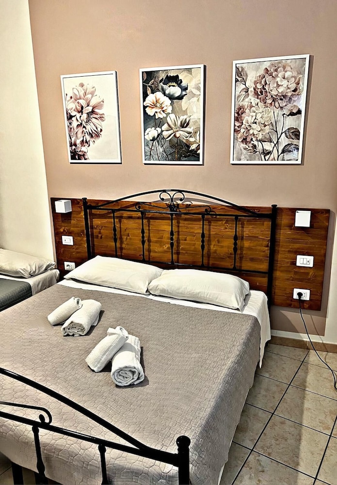 Family room, ensuite 3° floor no lift photo 2