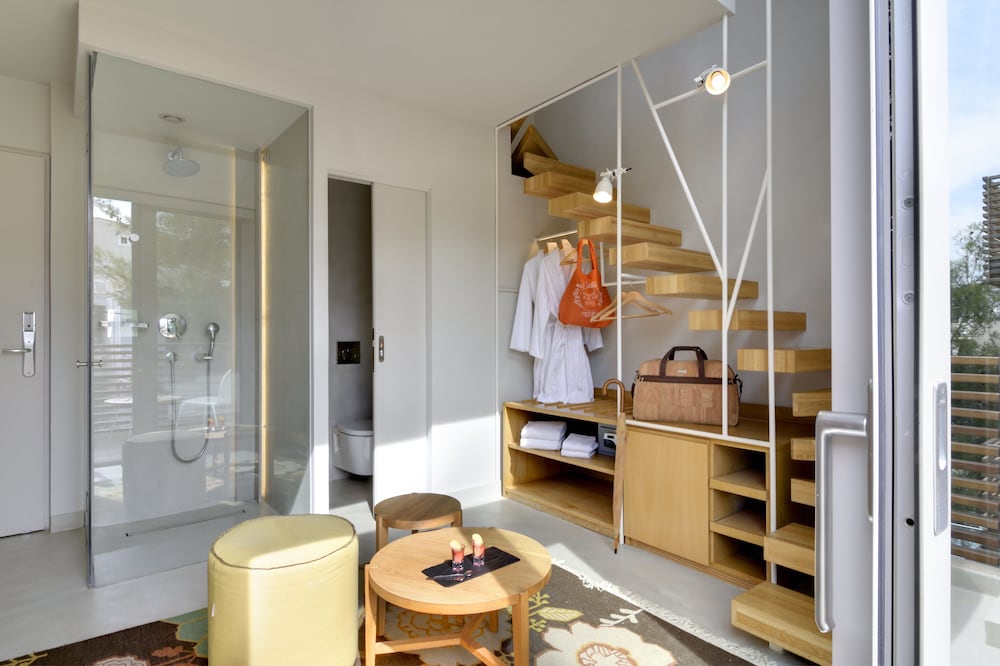 Loft Suite - Photo 3