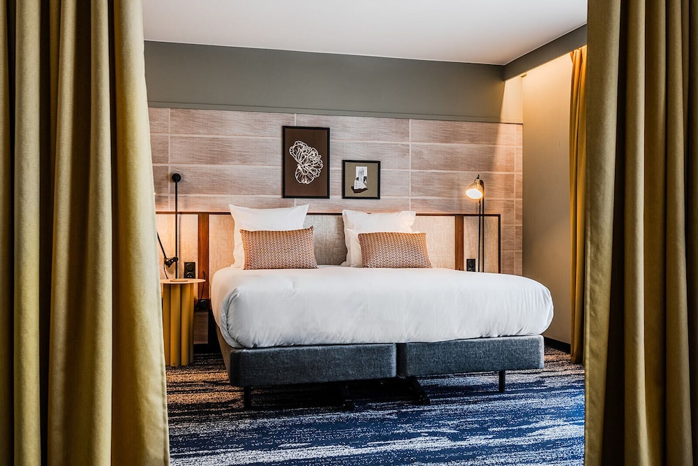 Suite - Photo 2