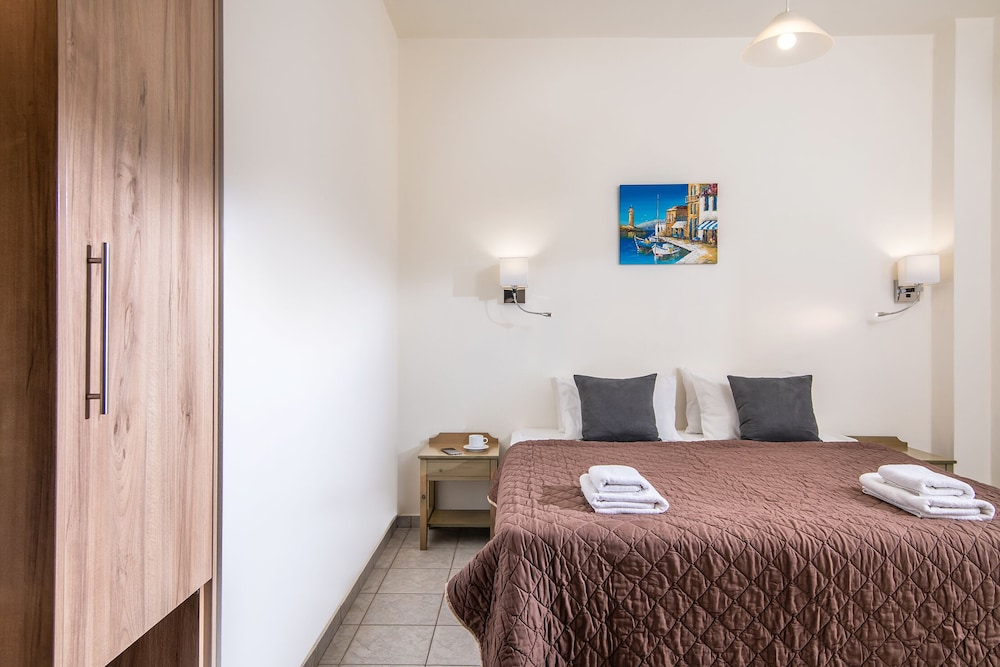 Basic Double Room photo 1