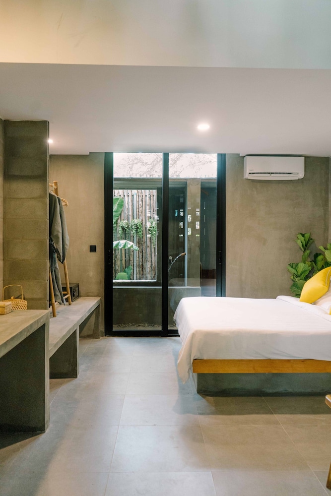 Deluxe Room - Photo 4
