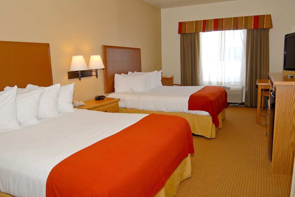 Standard Room, 2 Queen Beds, Accessible, Refrigerator & Microwave (Refrigerator & Microwave ) - Photo 3