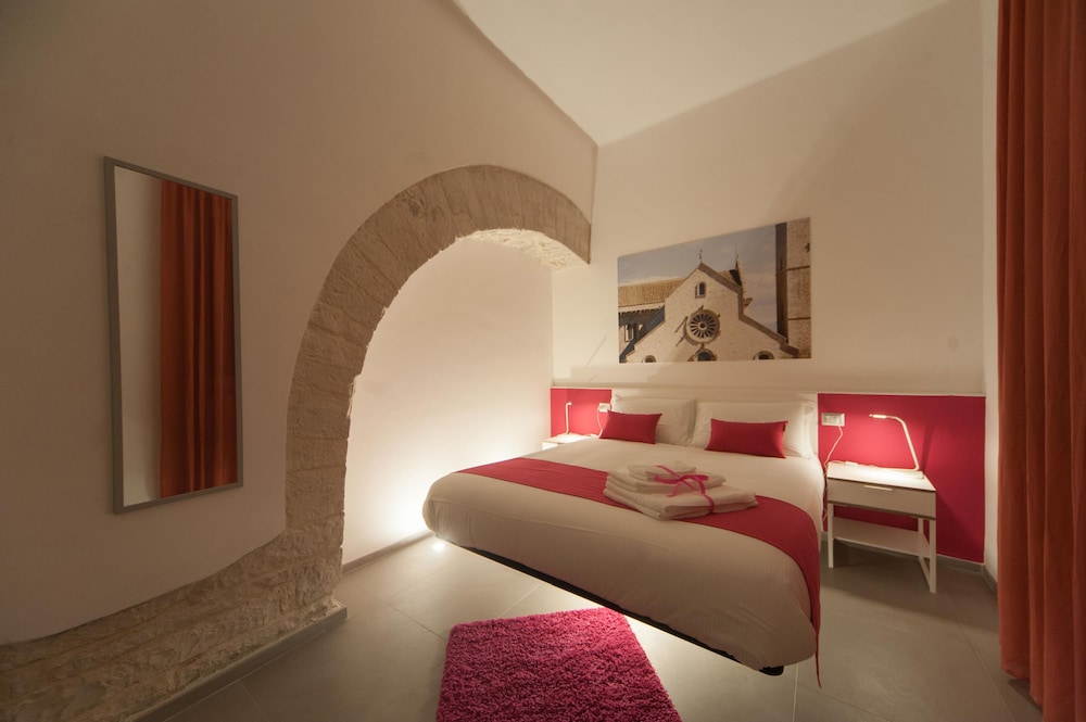 Classic Triple Room (Dimora Ludovica) photo 3