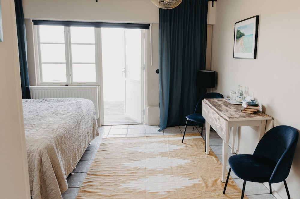 Double Room, Ocean View photo 3