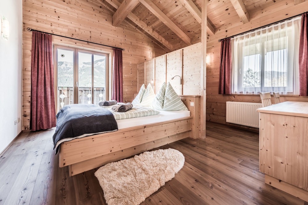 Deluxe Chalet, Mountain View (Großglockner - 8 People) photo 2